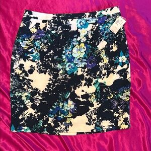 NWT Cleo petites size 16 Floral Print Women's Skirt